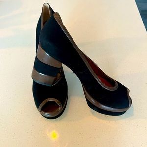 Brand new Tory Burch platforms